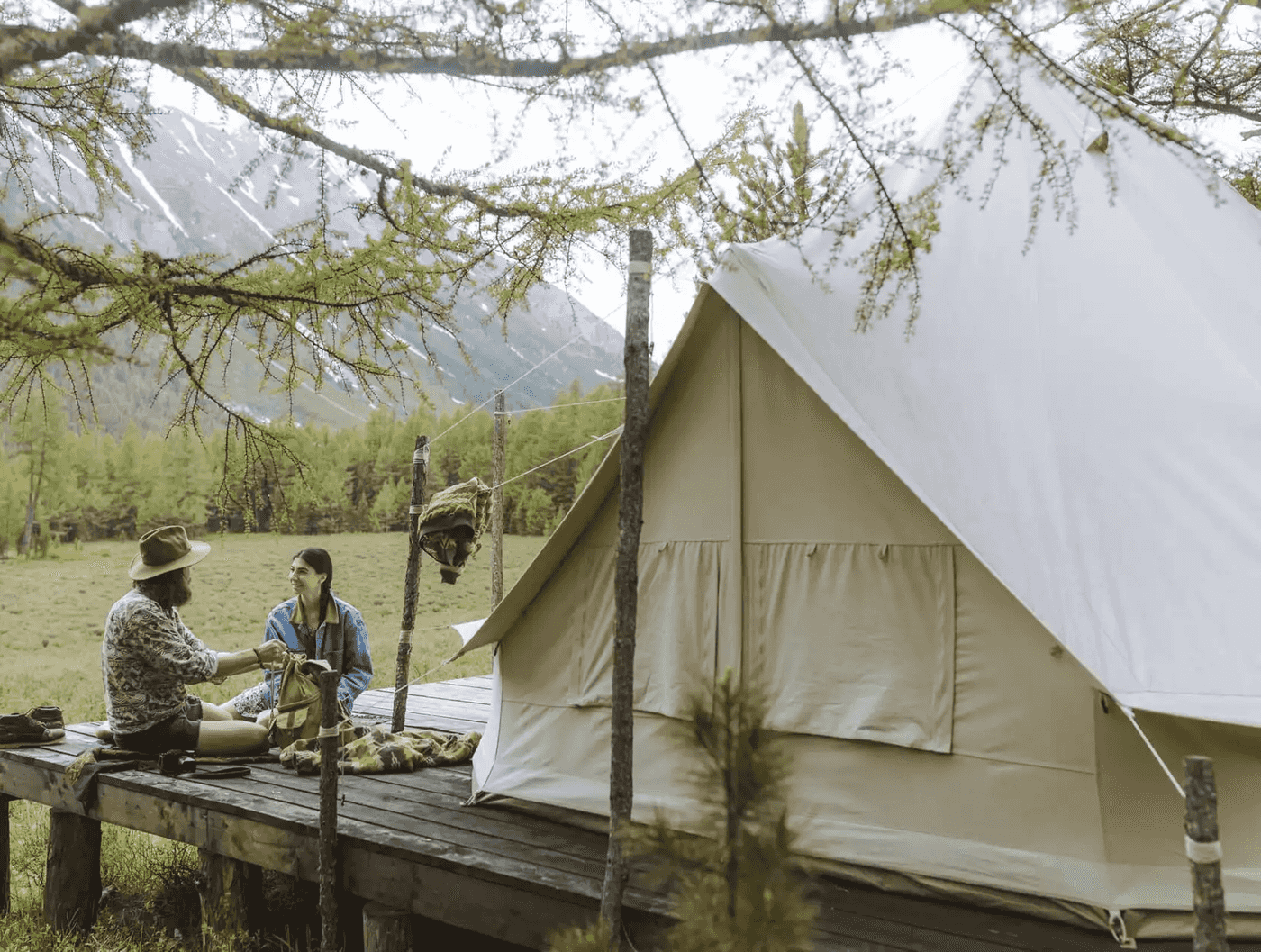 AdsTarget - 100% бронь глэмпинга на Алтае за 2 месяца